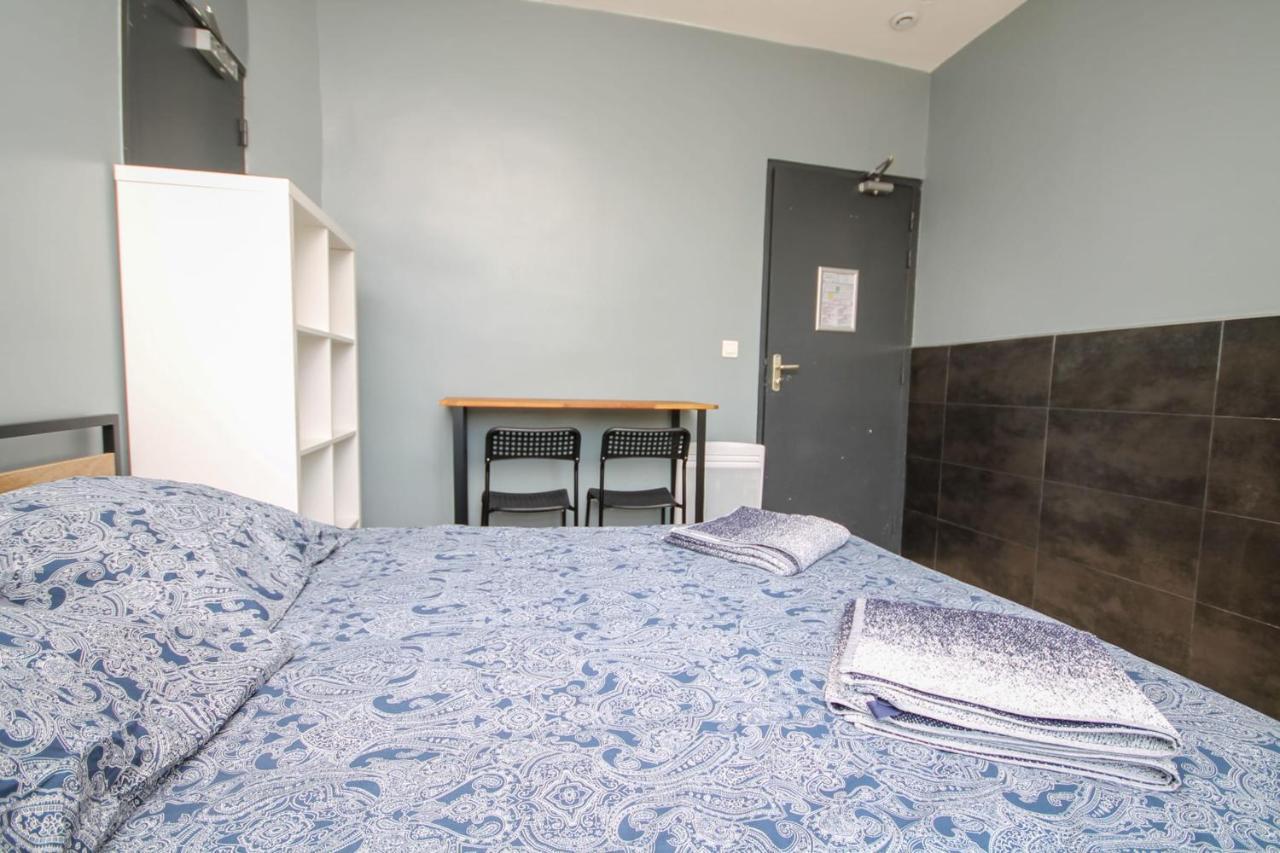 08 - Chambre Proche Paris Et Transports Avec Tv Wifi Saint-Denis  Ngoại thất bức ảnh