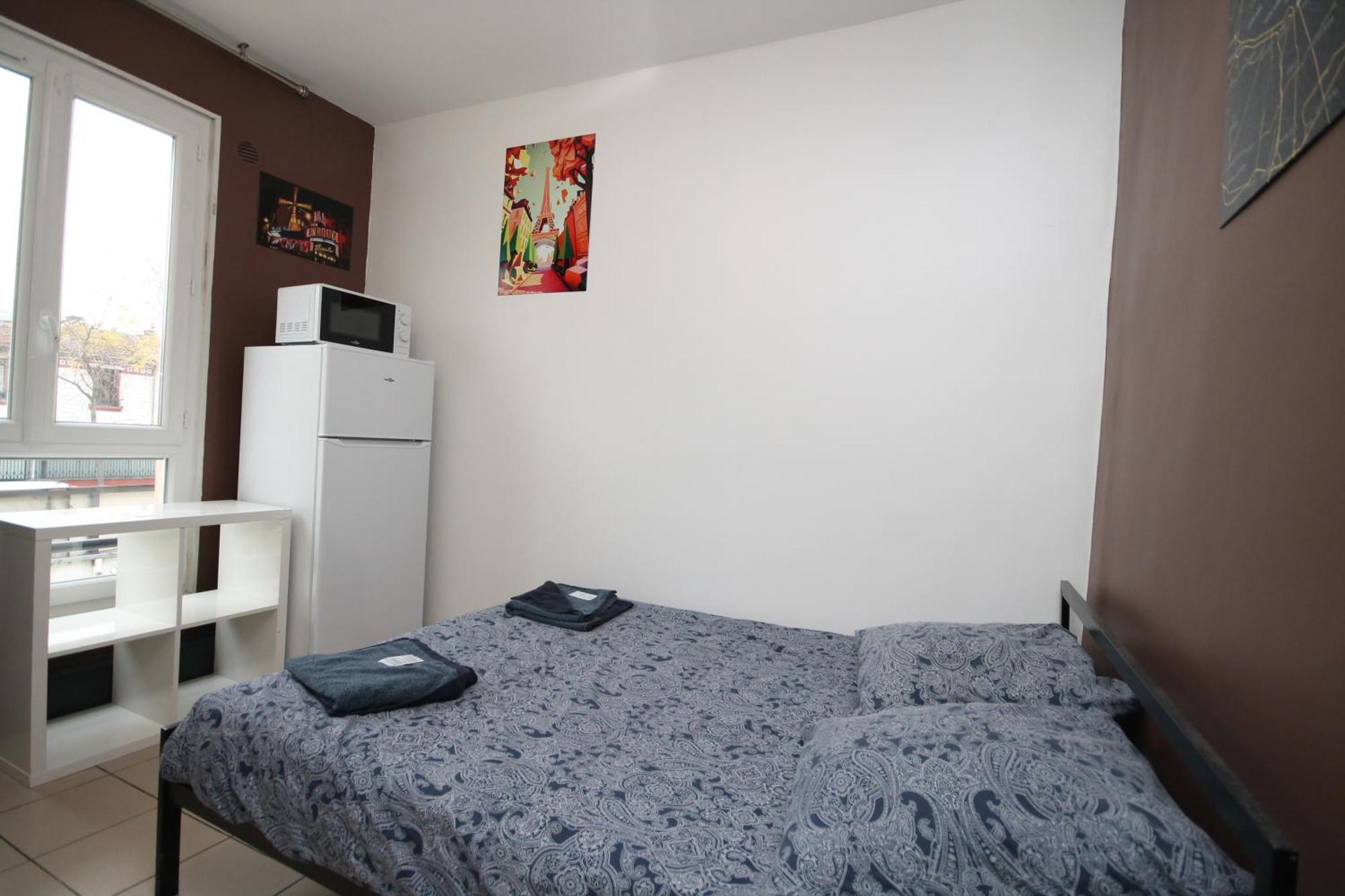 08 - Chambre Proche Paris Et Transports Avec Tv Wifi Saint-Denis  Ngoại thất bức ảnh